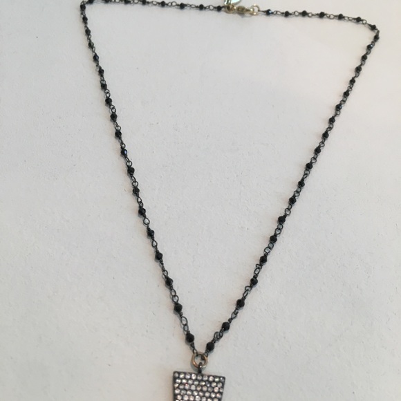 Black chain necklace with gorgeous pendant. - Picture 6 of 6